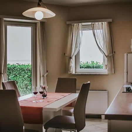 Niki Mit Meerblick By Interhome شقة *